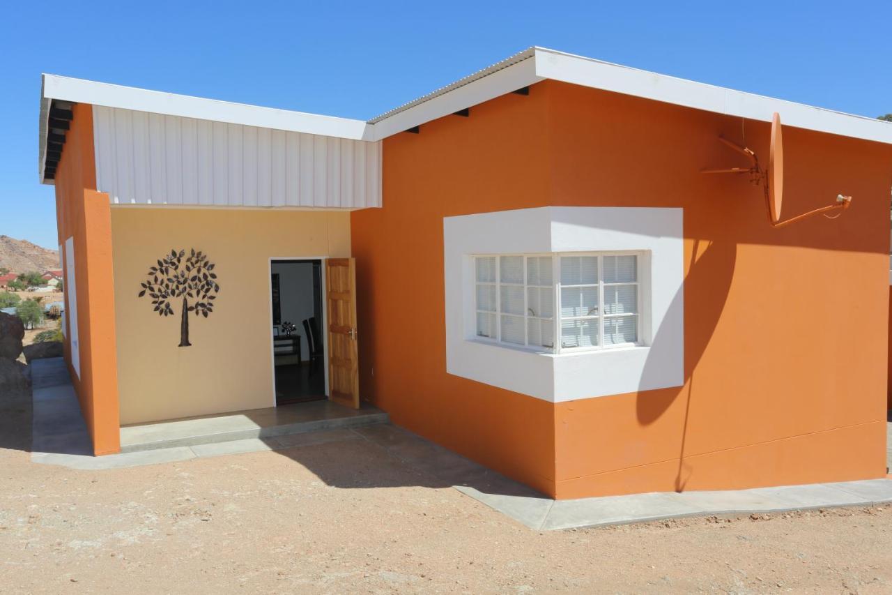 Appartement Orange House Self Catering à Aus Extérieur photo